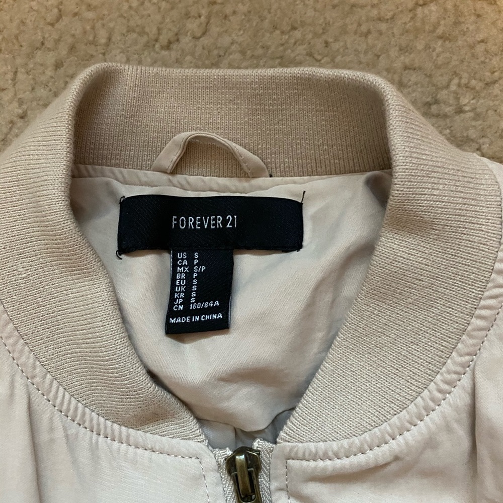 F21 Light jacket - Picture 3 of 7